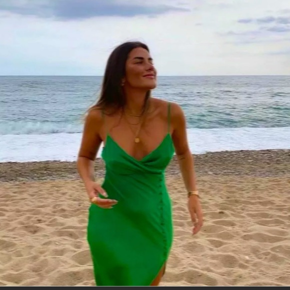 Zara green satin slip buttoned dress - Picture 2 of 6